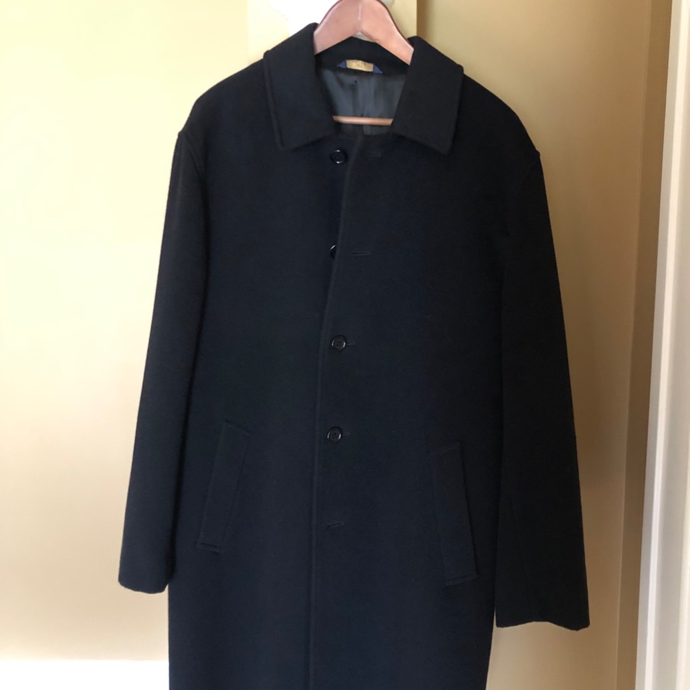 Brooks Brothers Black wool/cashmere coat full length. Timeless. Mint condition.